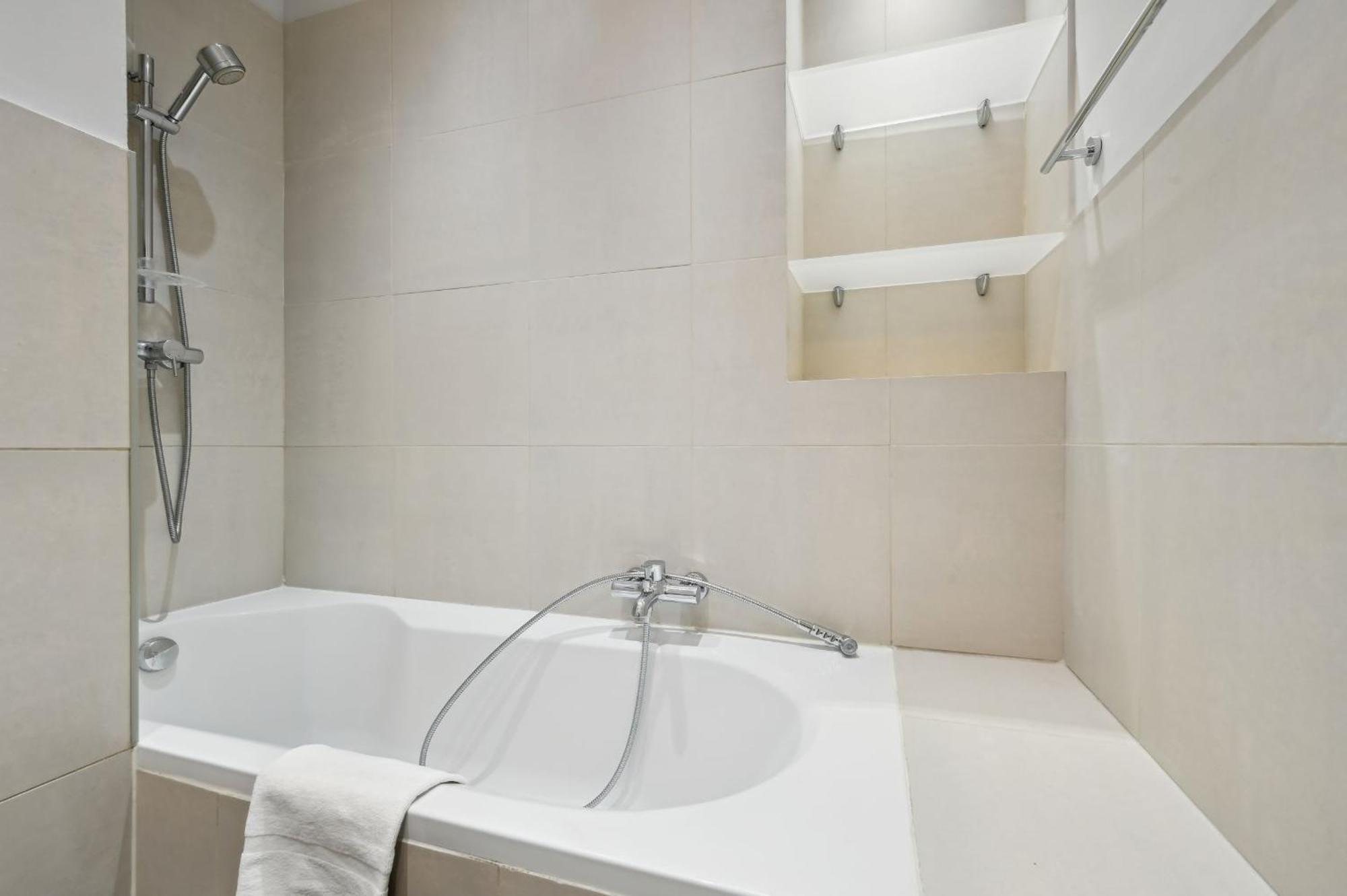 Champs-Elysees & Arc De Triomphe - Cityapartmentstay Paryż Zewnętrze zdjęcie