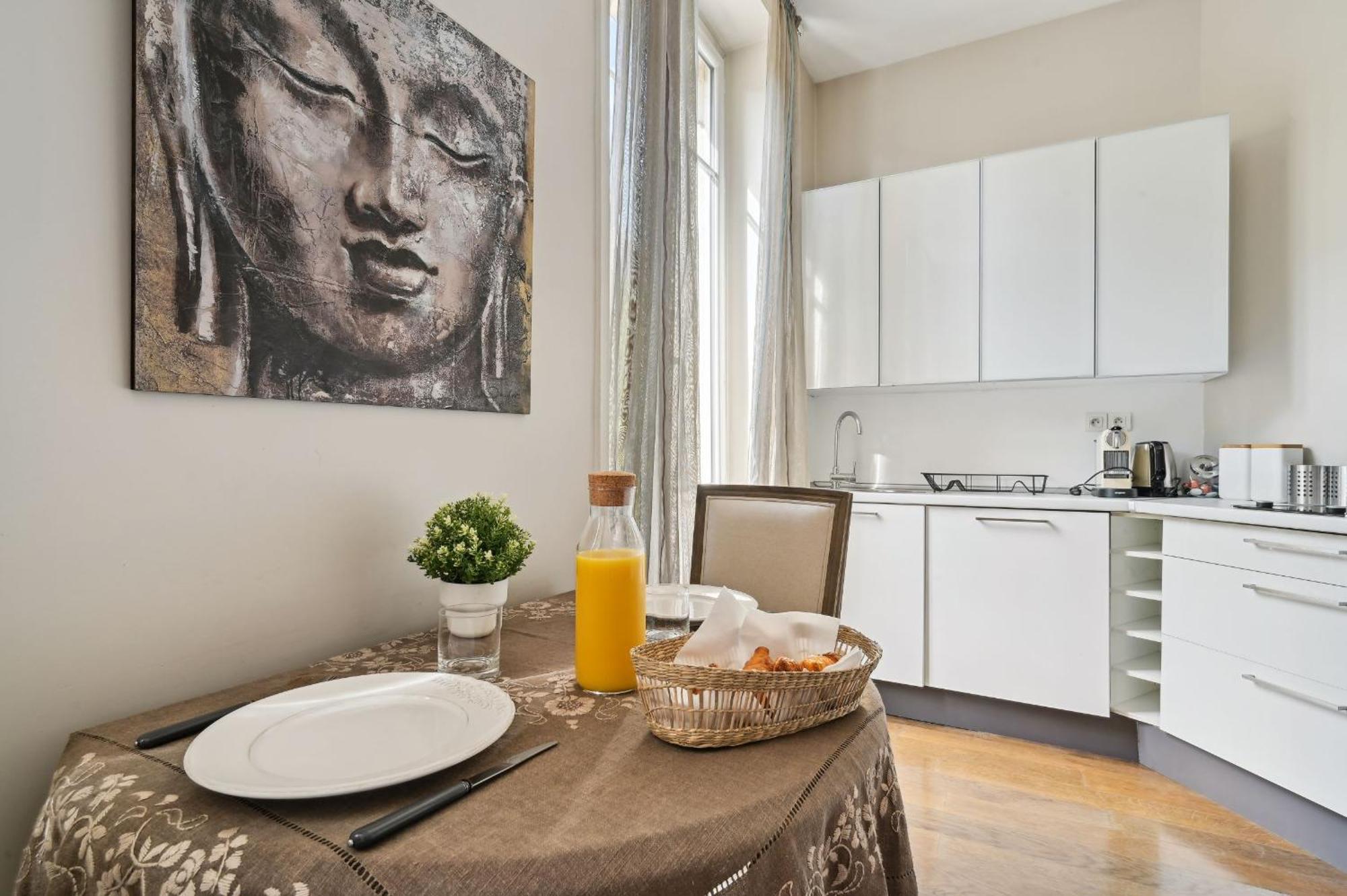 Champs-Elysees & Arc De Triomphe - Cityapartmentstay Paryż Zewnętrze zdjęcie